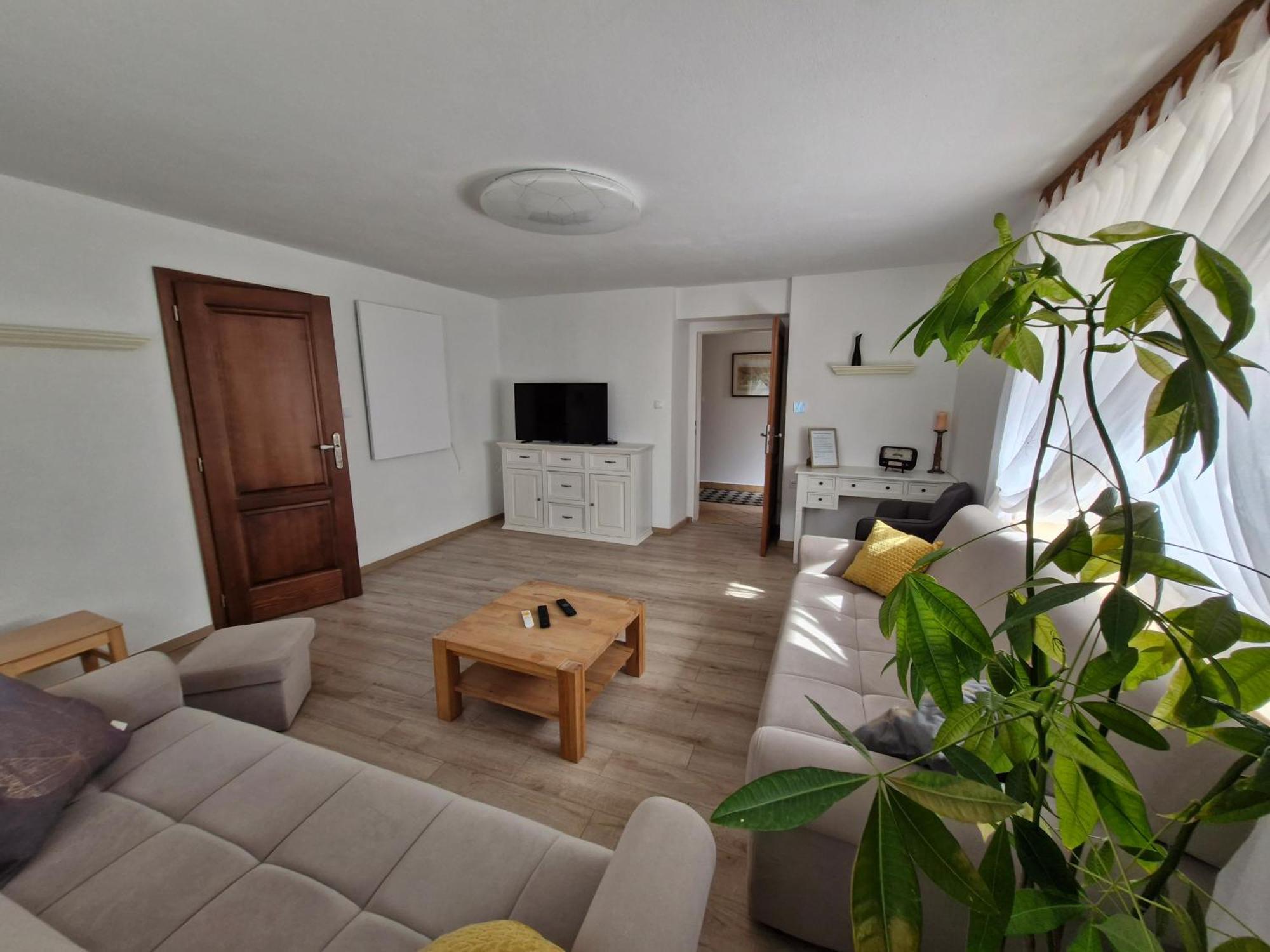 Stol Apartments Жировница Экстерьер фото